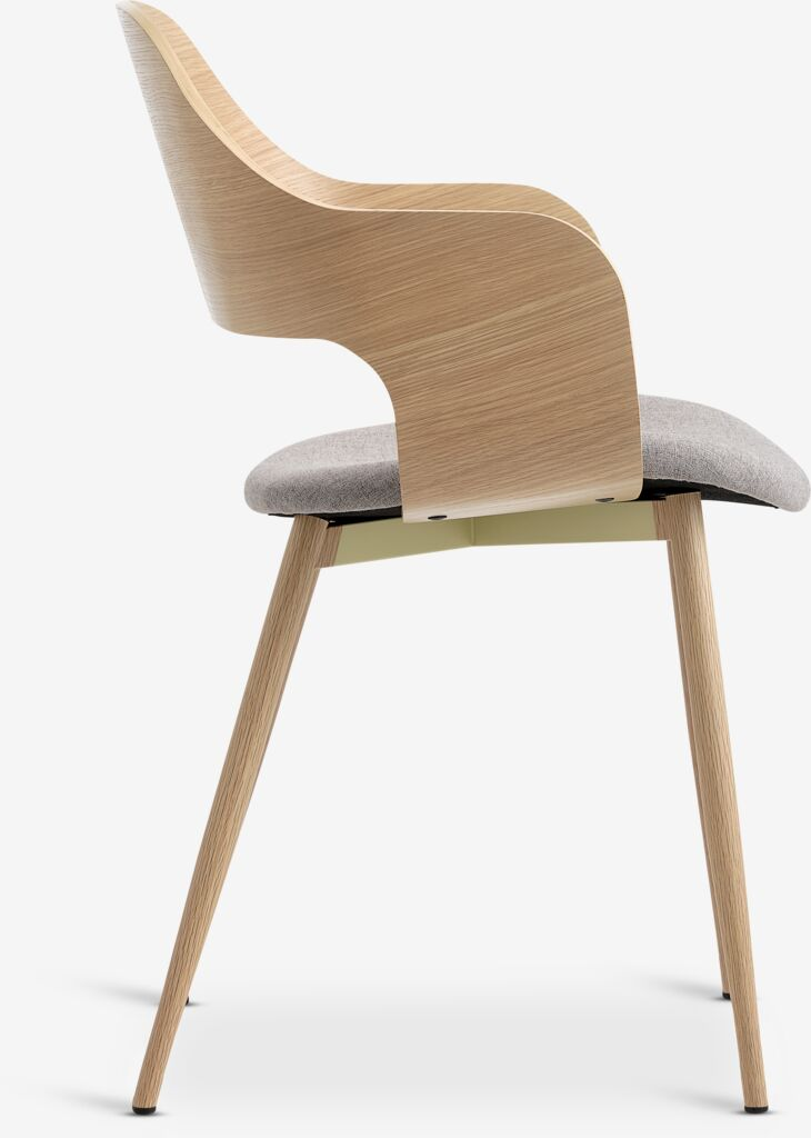 Classic Solid Wood Carver Dining Chairs With Arms high quality