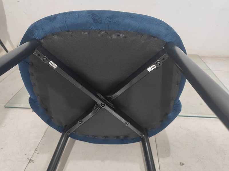 Bottom view Bottom view